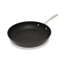 The Rock Diamond 9.5 Fry Pan
