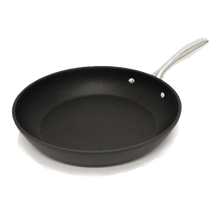 The Rock Diamond 11 Fry Pan
